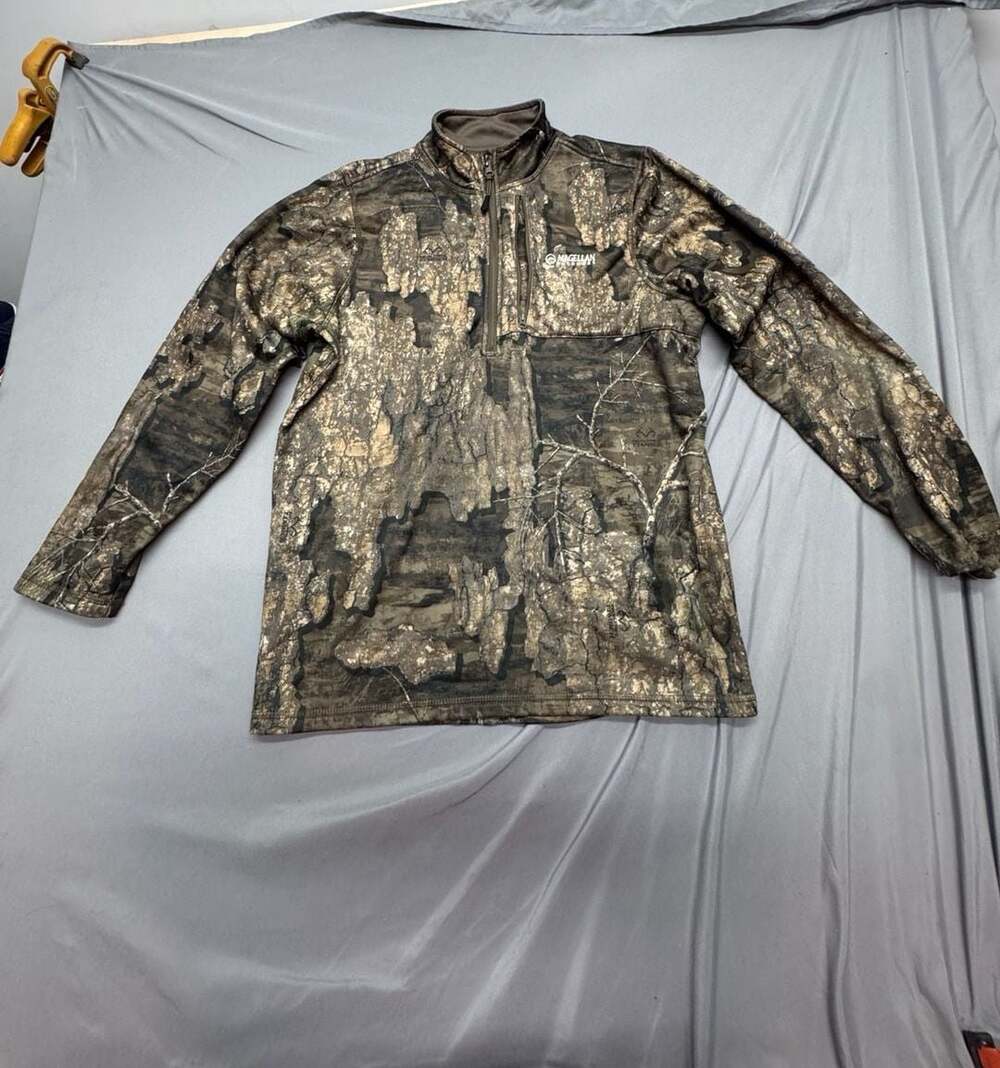 Magellan Outdoors 1/4 Zip Pullover Size S Realtree Camo Hunting Jacket